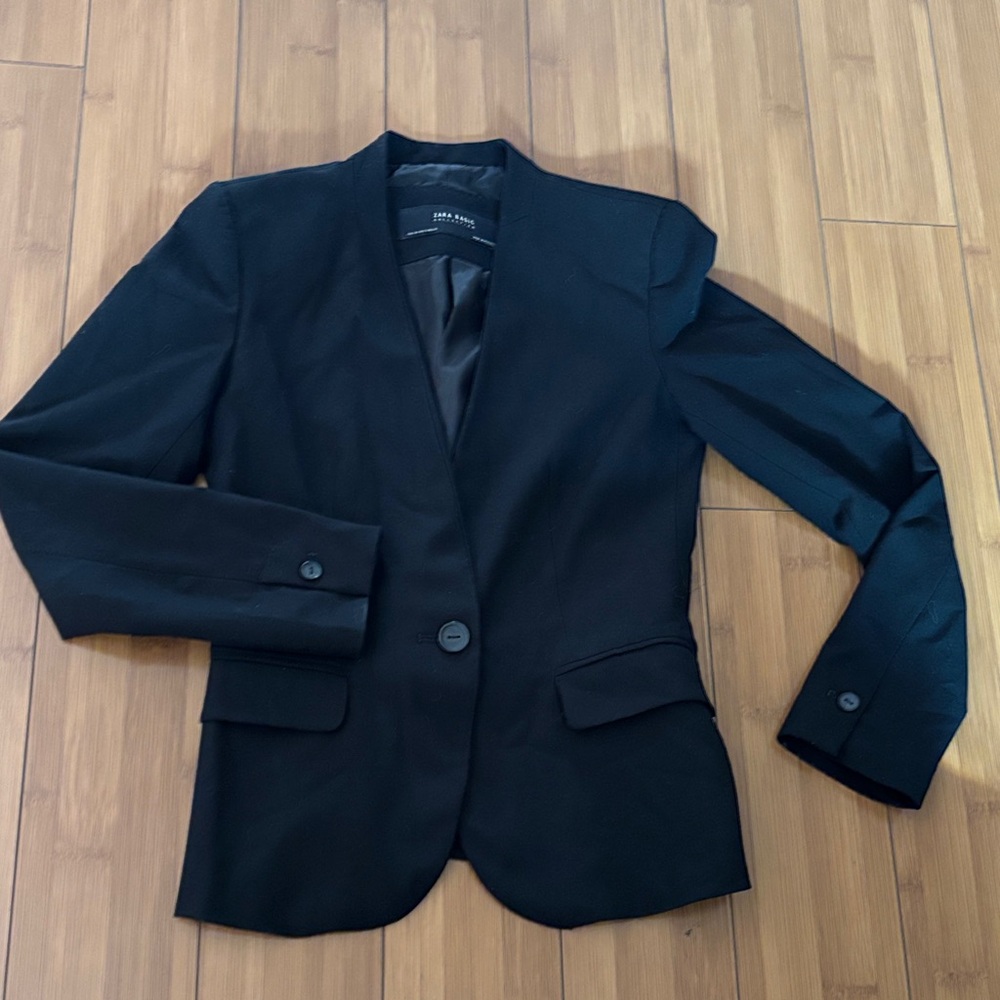 Zara Classic Black Blazer